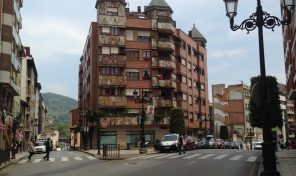 Alquiler Local Comercial Avenida de Pando 2 Oviedo
